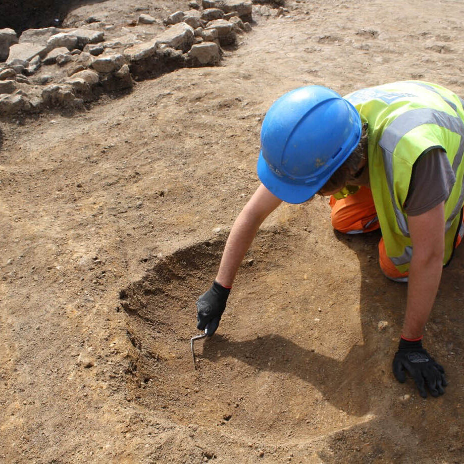 Excavation-of-one-of-the-defensive-cippi-pits