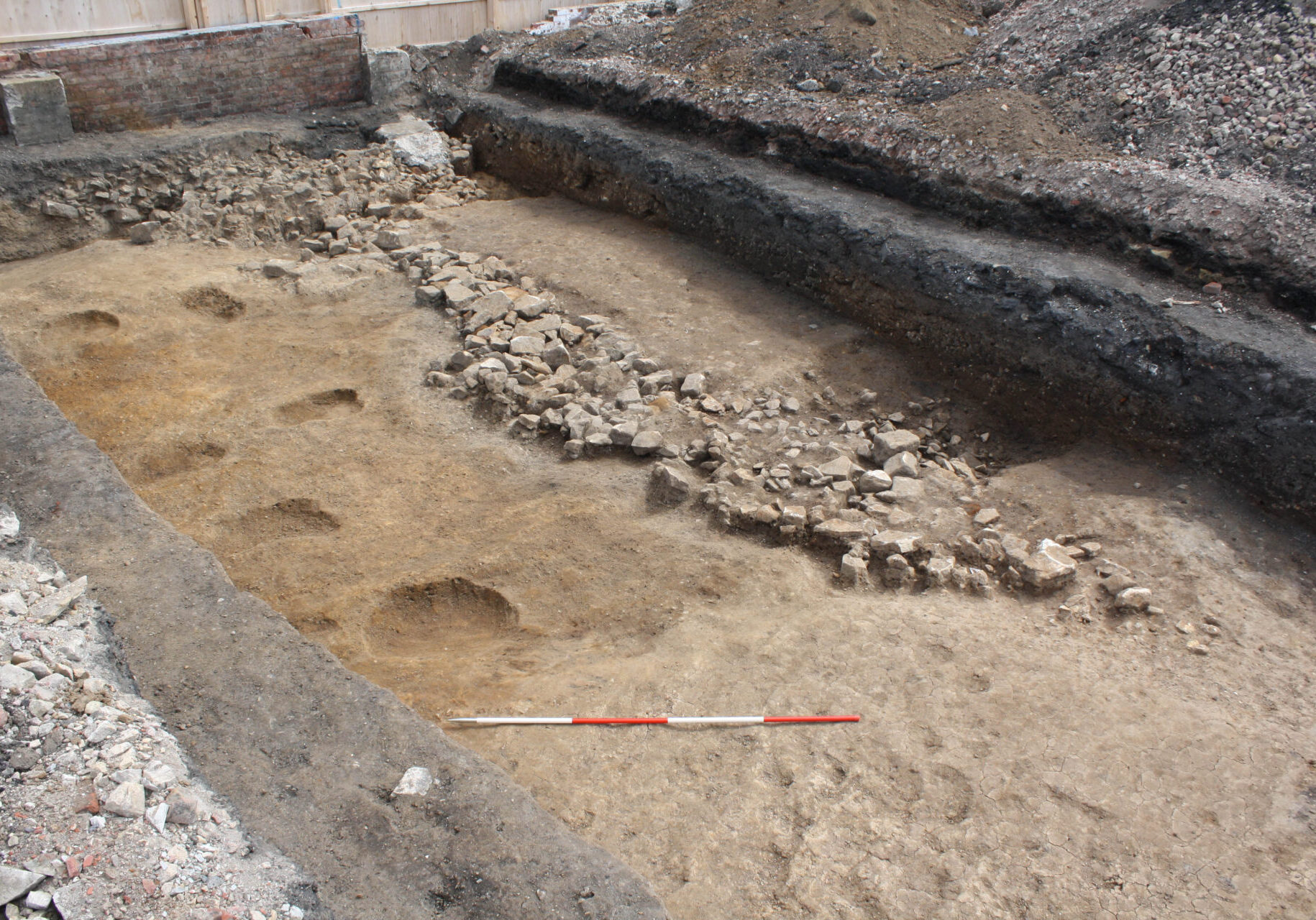 Turret-3a-showing-cippi-pits
