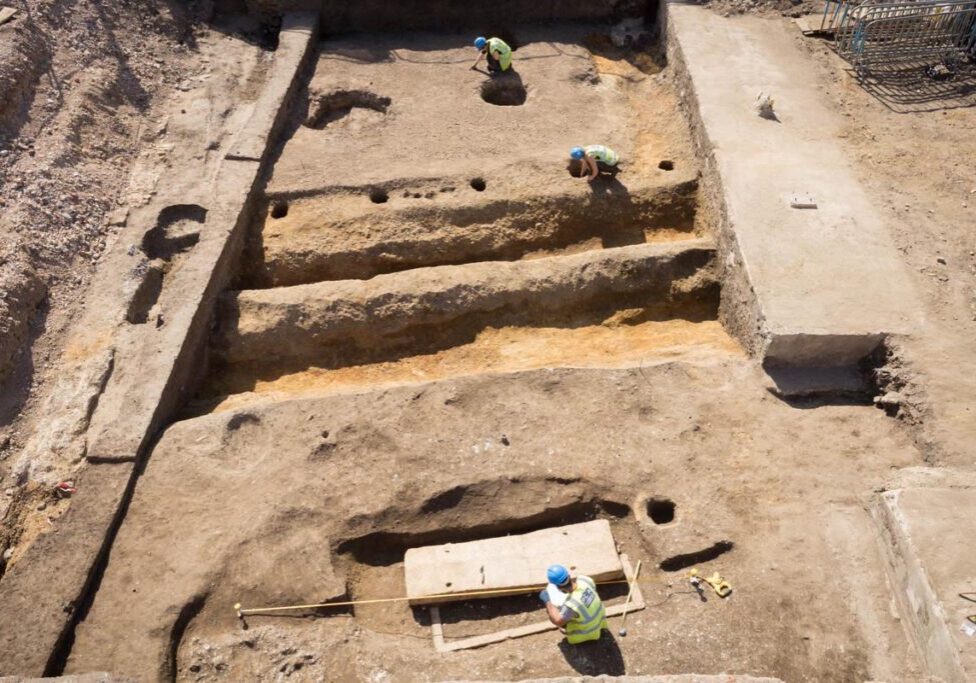 sarcophagus-
